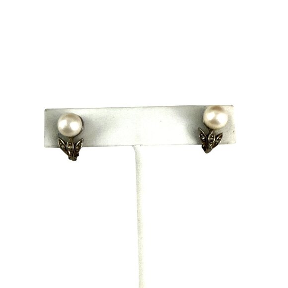 Vintage Faux Pearl Clip-On Earrings Leaf Design Art Deco Style Costume Jewelry - Picture 10 of 12